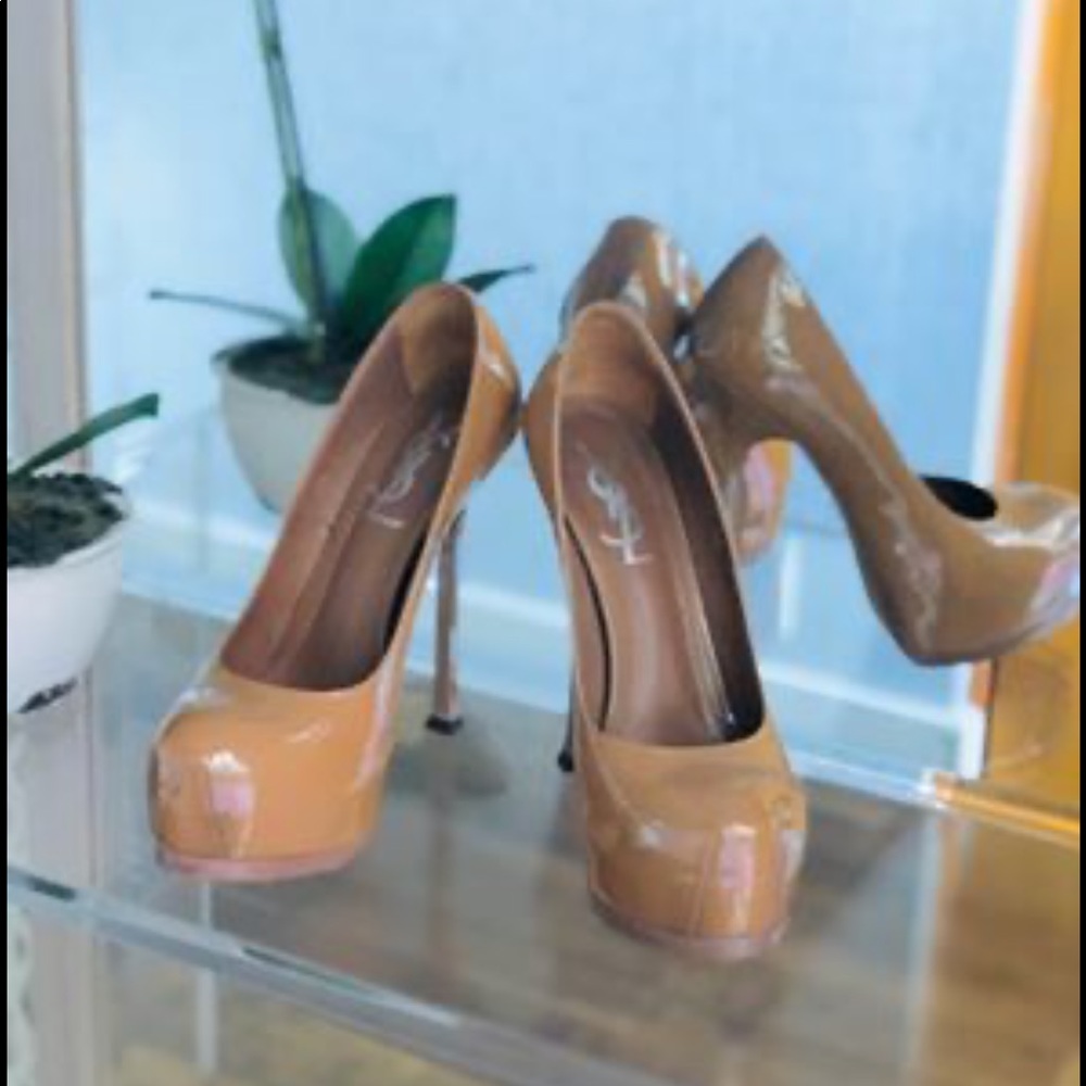 YSL Tribtoo dark nude pumps